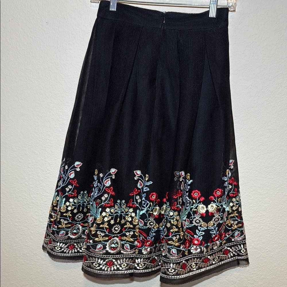 Gianni Bini Embroidered Skirt - Picture 4 of 6